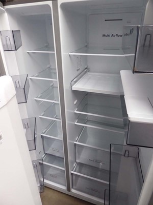 Lot 3202 - HiSense American Style fridge freezer