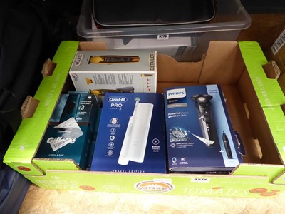 Lot 3274 - Tray of Phillips shavers, Pro Oral-B...