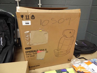 Lot 3306 - Baby, Toddler car seat