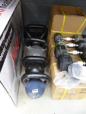Lot 3336 - 4 mixed sized kettle bells, to include 14KG...