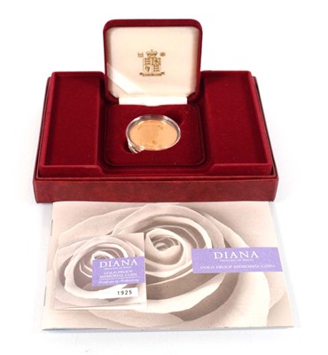 Lot A Royal Mint 1999 gold proof £5 coin...