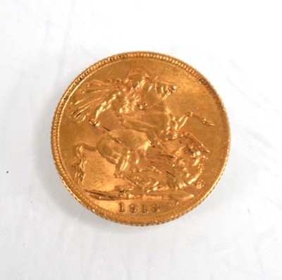 Lot 983 - A sovereign dated 1913