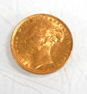 Lot 989 - A Victorian sovereign dated 1875