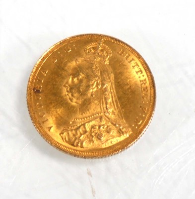 Lot 990 - A Victorian sovereign dated 1887