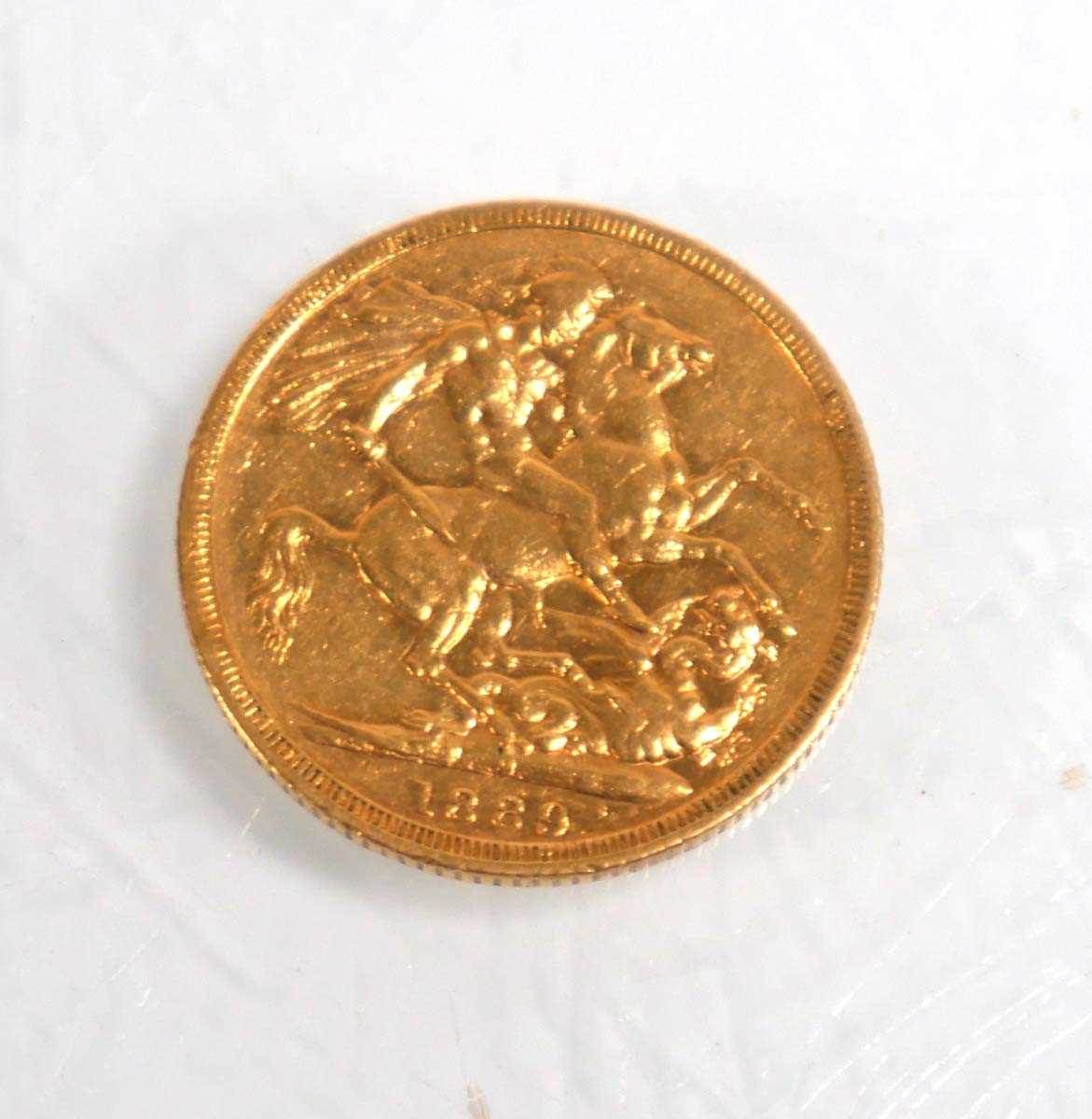 Lot 991 - A Victorian sovereign dated 1889, Melborne mint