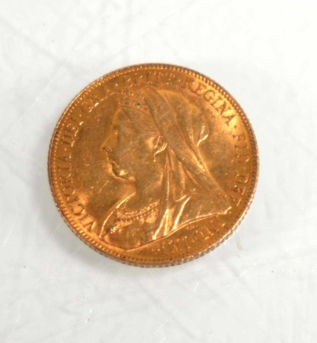 Lot 993 - A Victorian sovereign dated 1901