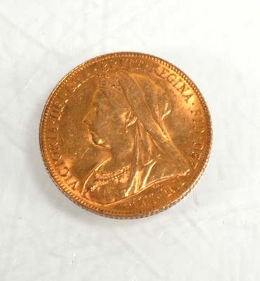Lot 993 - A Victorian sovereign dated 1901