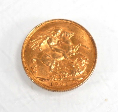 Lot 993 - A Victorian sovereign dated 1901