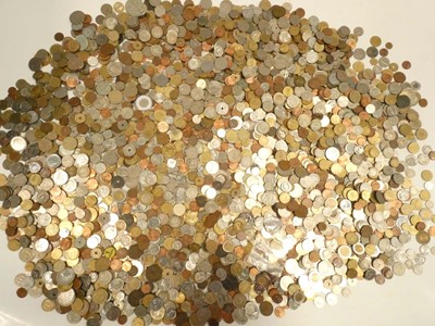 Lot 2109 - Box containing large quantity mostly world /...