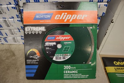 Lot 11 - Norton Clipper Extreme Ceramic Turbo cutting...