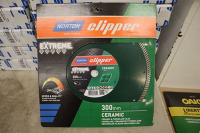 Lot 12 - Norton Clipper Extreme Ceramic Turbo cutting...
