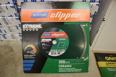 Lot 13 - Norton Clipper Extreme Ceramic Turbo cutting...