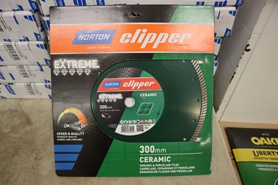 Lot 18 - Norton Clipper Extreme Ceramic Turbo cutting...
