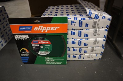 Lot 21 - Norton Clipper Extreme Ceramic Turbo cutting...