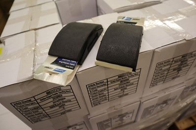 Lot 78 - Norton Expert rubber sanding block, 30 boxes...