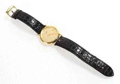 Lot 885 - A gentleman's 18ct yellow gold wristwatch by...