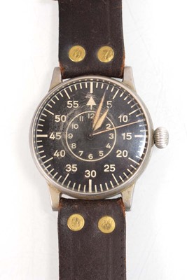 Lot 886 - A WWII gentleman's steel Luftwaffe observers...