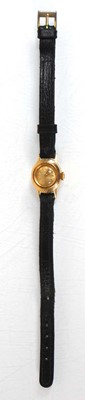 Lot 902 - A ladies 18ct yellow gold wristwatch by Zenith,...
