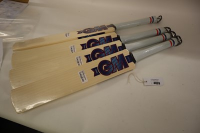 Lot 4x GM Mana cricket bats, youth