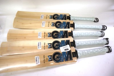 Lot 5x GM Diamond cricket bats, youth