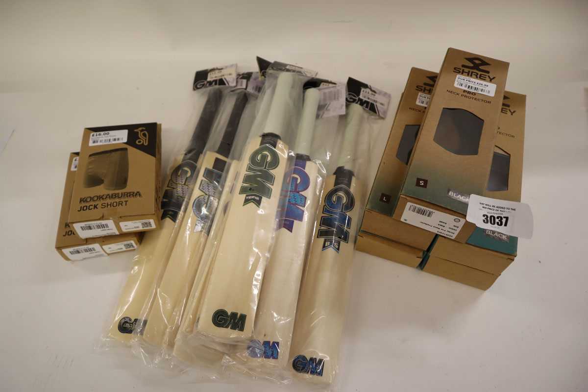 Lot 5x Shrey neck protectors, 8x GM signature size...