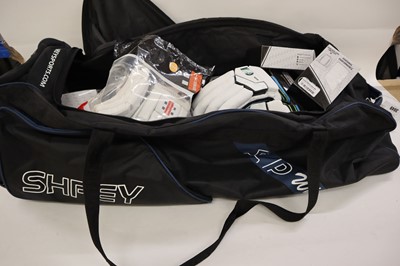 Lot Shrey cricket bag containing cricket batting...