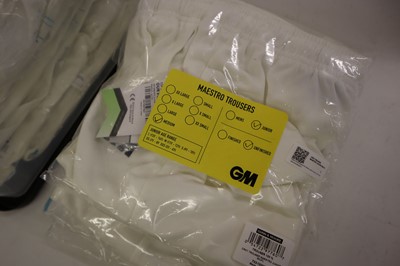 Lot Approx. 12x GM junior cricket trousers