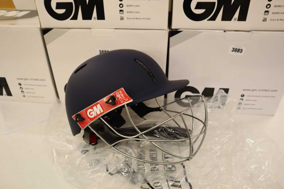 Lot GM Purist GEO II cricket helmet, navy, junior