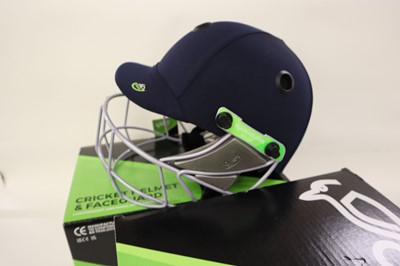 Lot Kookaburra PRO600F cricket helmet, navy, medium