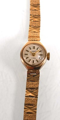 Lot 912 - A ladies 9ct yellow gold wristwatch by Regency,...