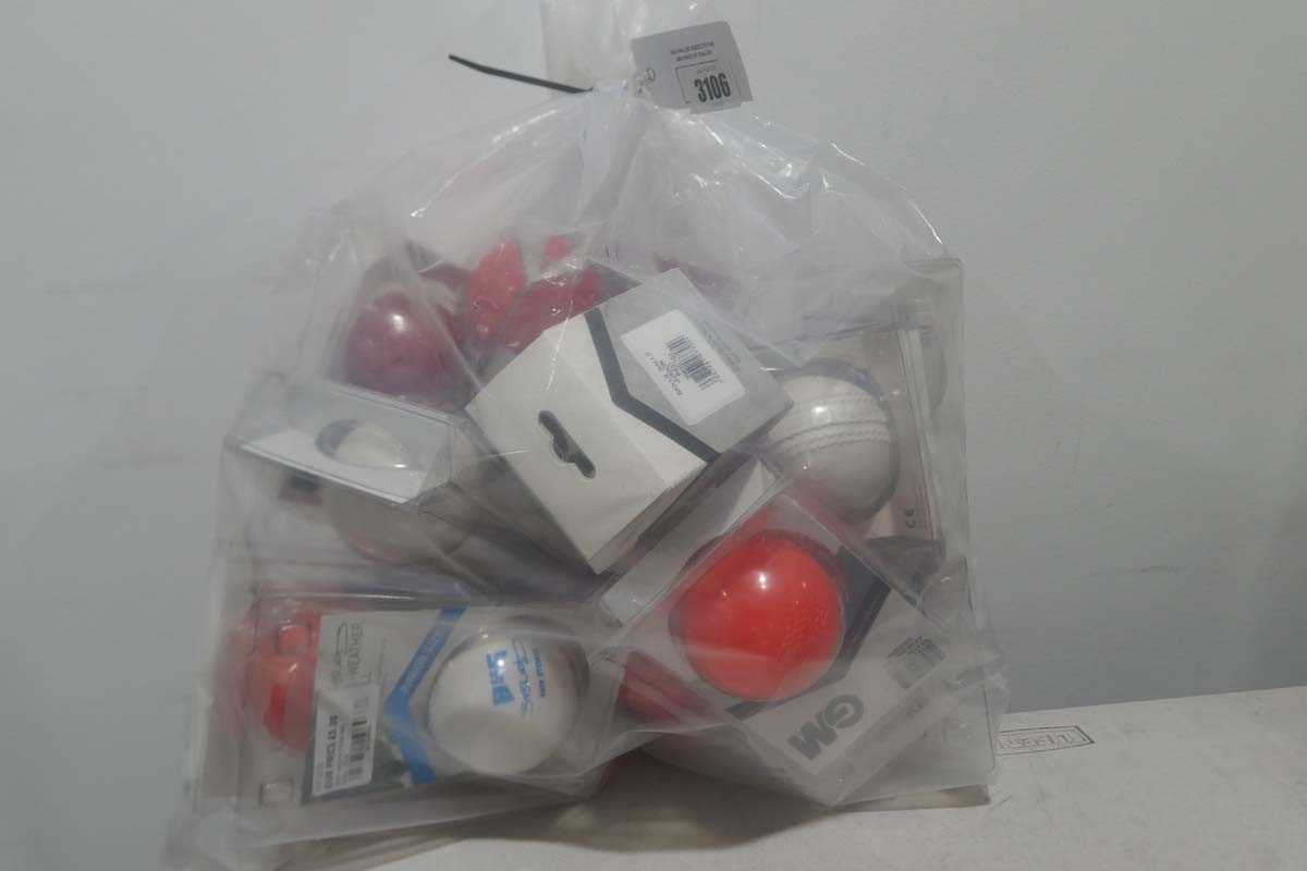 Lot Approx. 15x assorted GM cricket all weather...