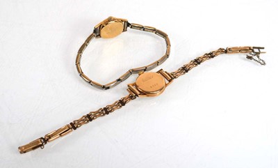 Lot 916 - A ladies 18ct yellow gold wristwatch by...