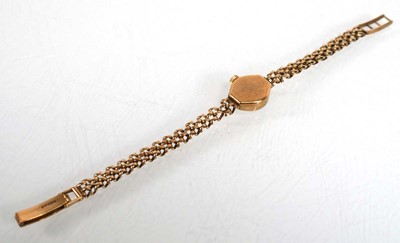 Lot 918 - A ladies 9ct yellow gold wristwatch by...