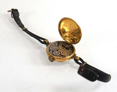Lot 919 - A ladies 15ct yellow gold wristwatch, the...