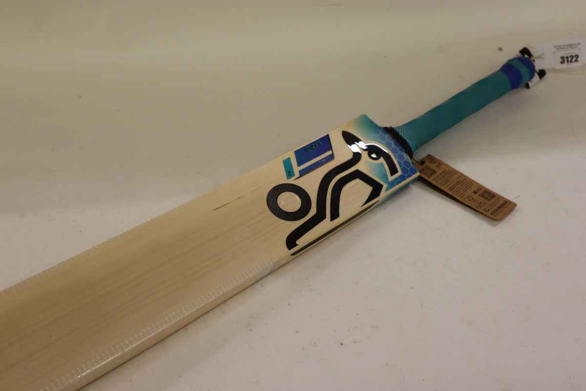 Lot Kookaburra Rapid 7.1 junior cricket bat, size...