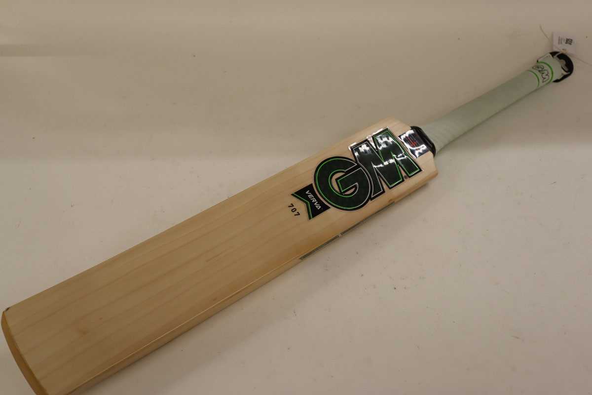 Lot GM Verva DXM 707 TTNow senior cricket bat,...