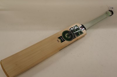 Lot GM Verva DXM 707 TTNow senior cricket bat,...