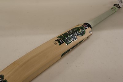Lot GM Verva DXM 707 TTNow senior cricket bat,...