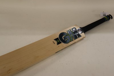 Lot GM Aion DXM 606 TTNow senior cricket bat, size SH