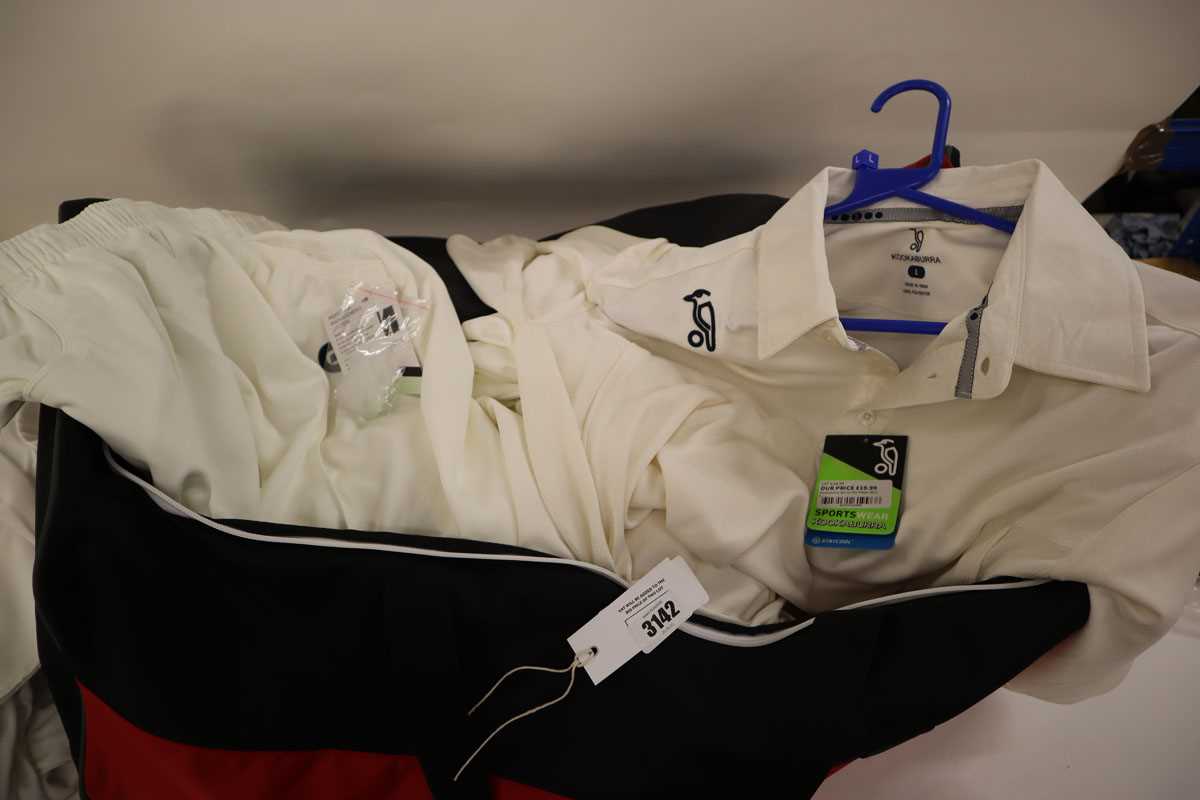 Lot Gray Nicholls cricket bag containing approx....