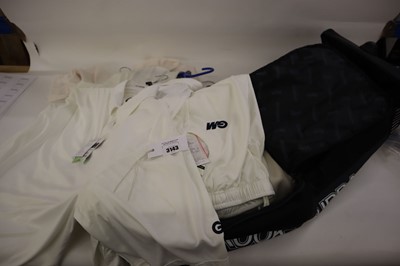 Lot Kookaburra cricket bag containing approx. 12x...