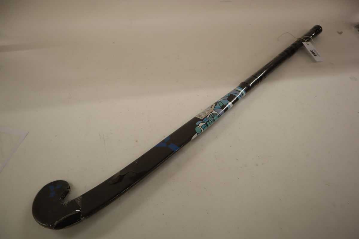 Lot Y1/ADB70 37.5" hockey stick
