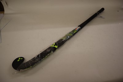 Lot Y1/LB70 37.5" hockey stick