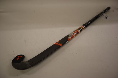 Lot Y1/YLB90 37.5" hockey stick