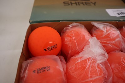 Lot 2x boxes of 12x Shrey Meta hockey balls in...