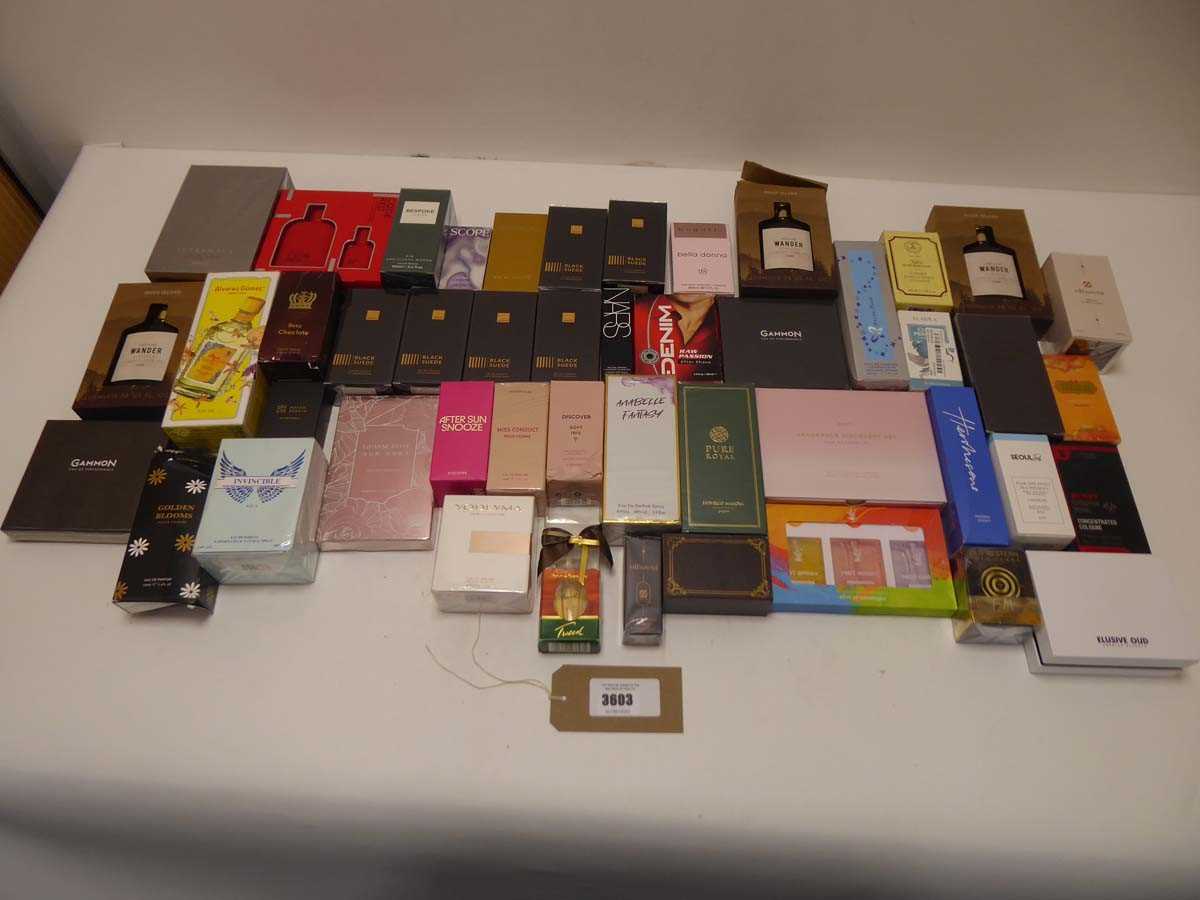 Lot Large selection of various perfumes