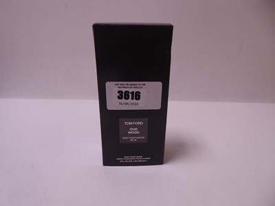 Lot Tom Ford our wood body moisturizer 150ml