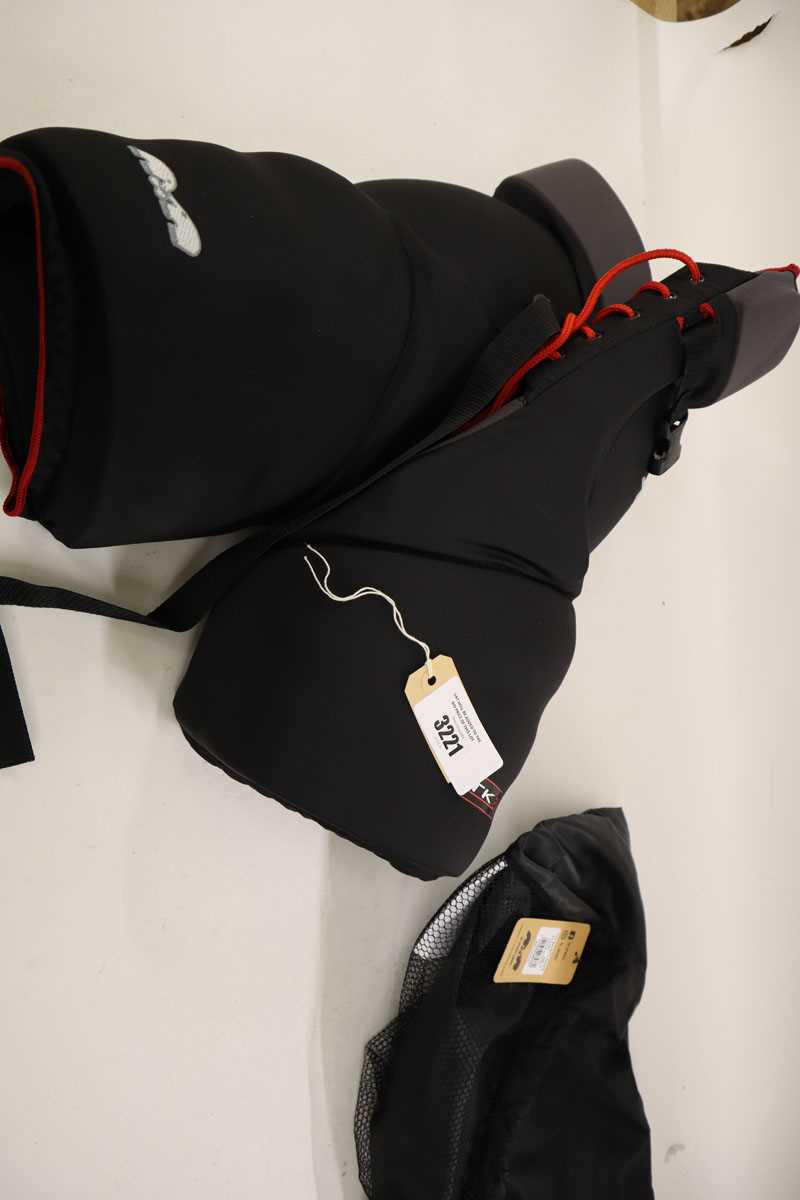 Lot TK2 hockey GK safety pants, medium
