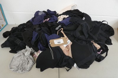Lot 1127 - Mixed lot of ladies underwear and bras by...