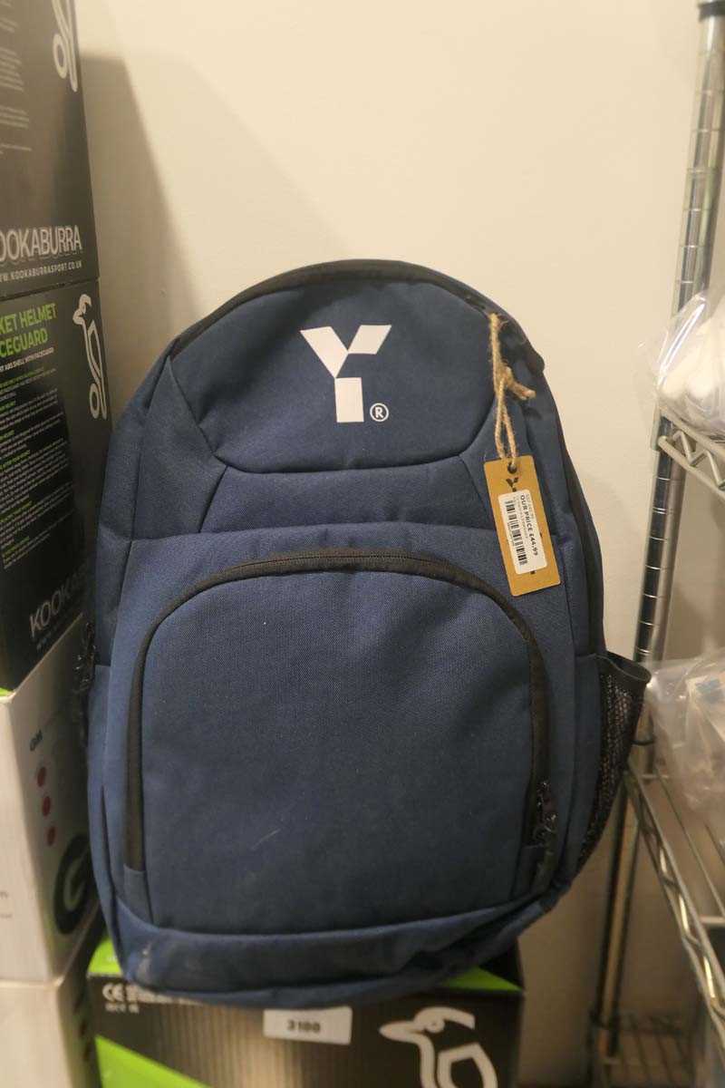Lot 1x Y1 hockey backpack, 10x Gryphon hockey...